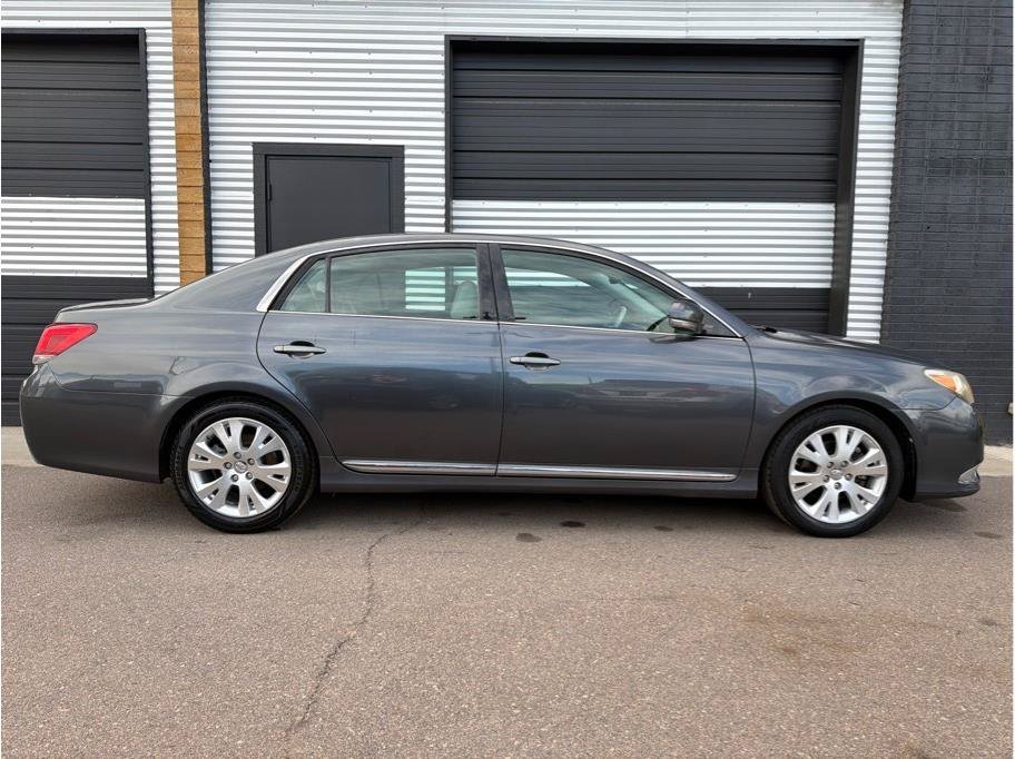 Used 2011 Toyota Avalon FWD image 10