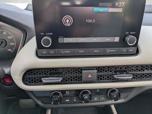 Used 2023 Honda HR-V LX image 12