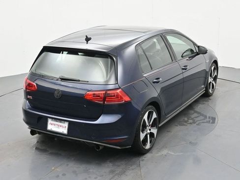 Used 2017 Volkswagen GTI SE image 21