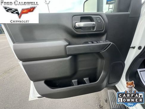 Used 2024 Chevrolet Silverado 2500 Custom AWD/4WD image 27