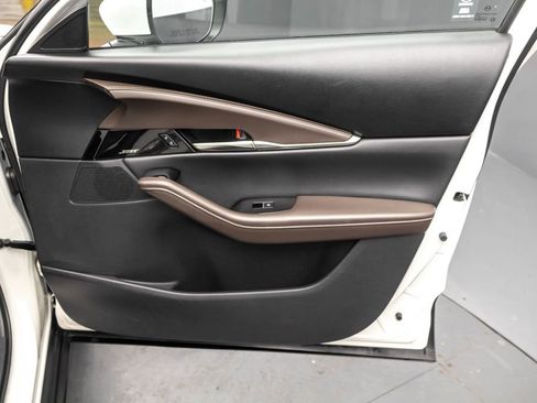 Used 2024 MAZDA CX-30 AWD 2.5 S w/ Premium Package image 36