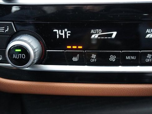 Used 2023 BMW 540i xDrive w/ Premium Package image 64