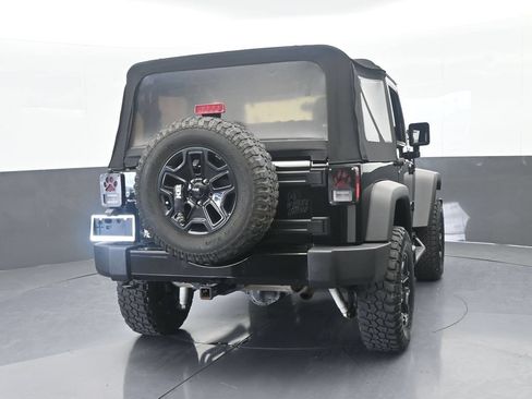 Used 2017 Jeep Wrangler Sport AWD/4WD image 5