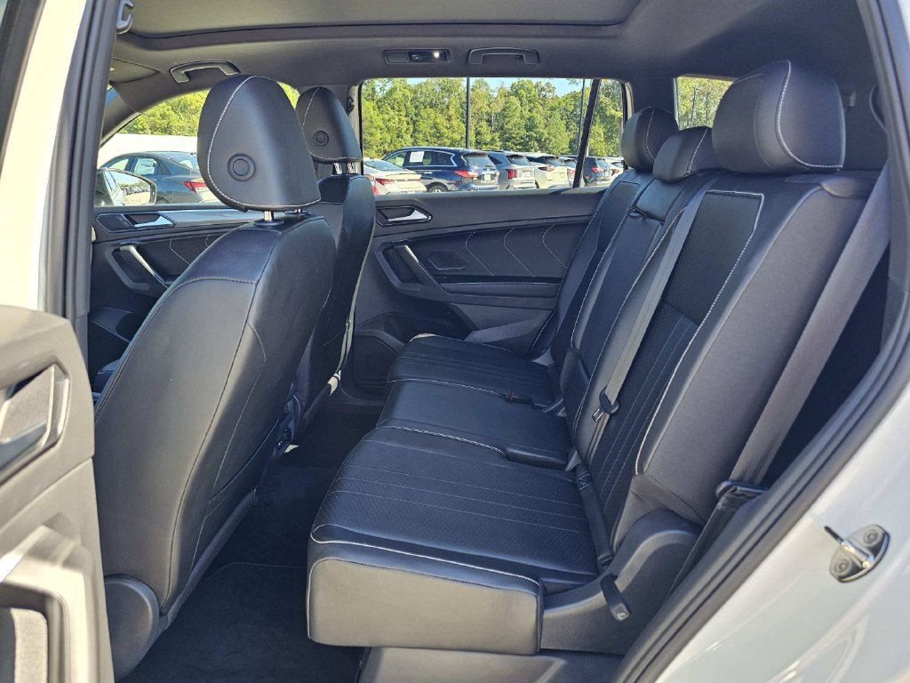 Used 2024 Volkswagen Tiguan SE R-Line FWD image 52
