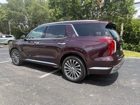 Used 2023 Hyundai Palisade Calligraphy w/ Winter Package AWD/4WD image 4