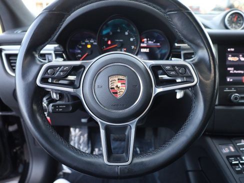Used 2018 Porsche Macan Sport Edition AWD/4WD image 27
