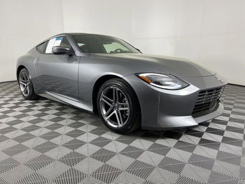 Used 2025 Nissan Z Sport w/ Floor Mat Package image 2