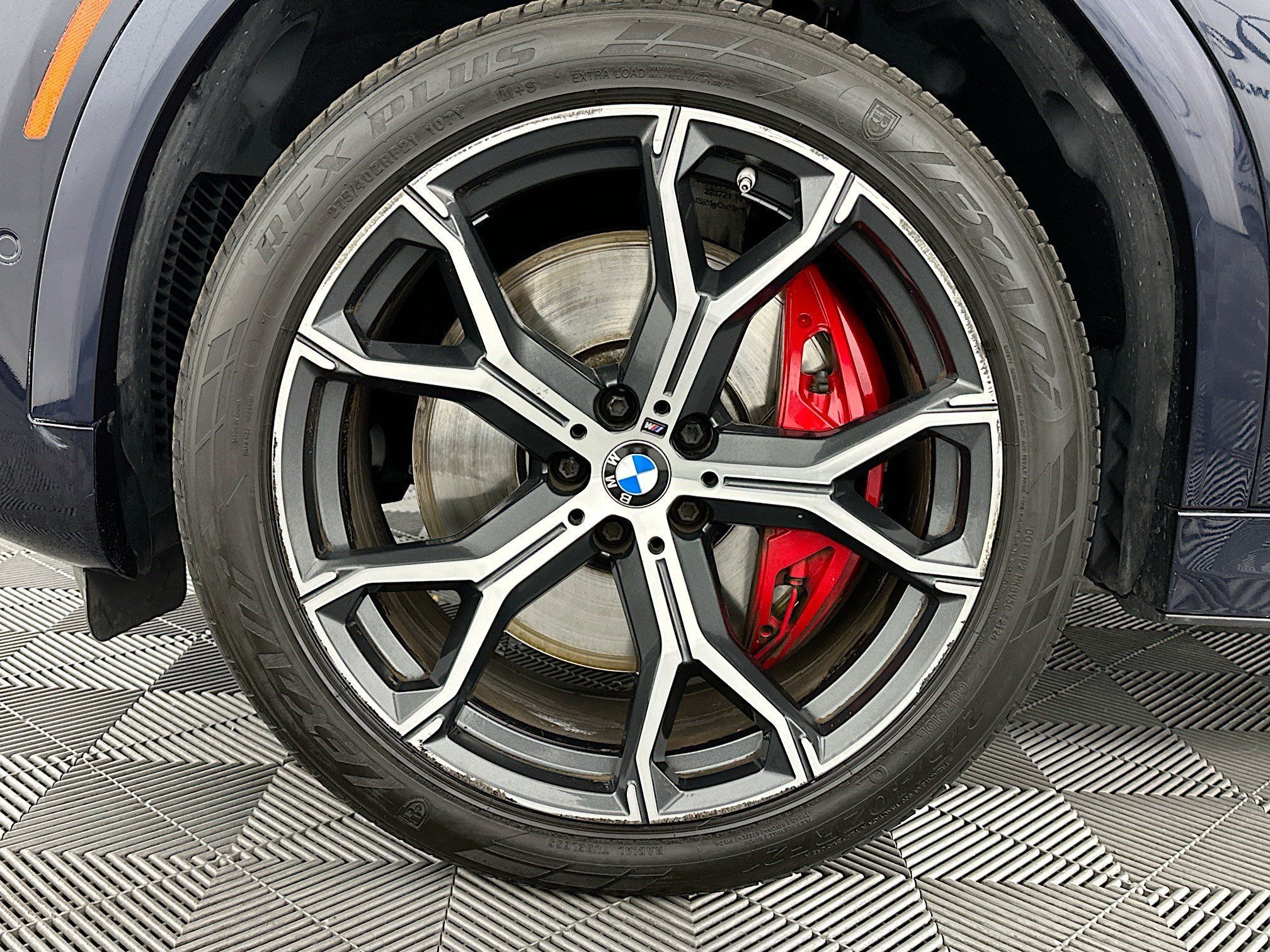 Used 2022 BMW X6 M50i AWD/4WD image 34