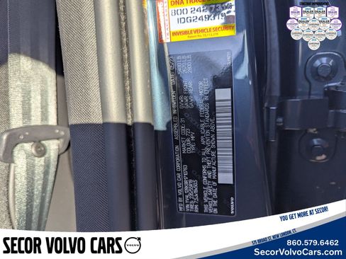 Certified 2024 Volvo XC60 B5 Core w/ Protection Package Premier image 26