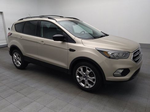 Used 2017 Ford Escape SE w/ SE Sport Appearance Package image 11