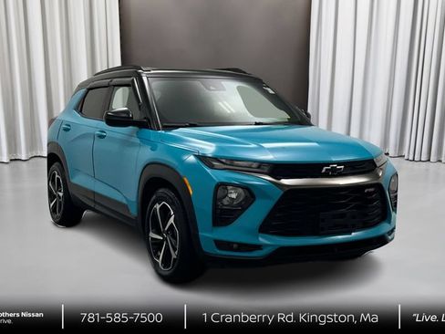 Used 2022 Chevrolet TrailBlazer RS w/ Sun and Liftgate Package FWD image 3