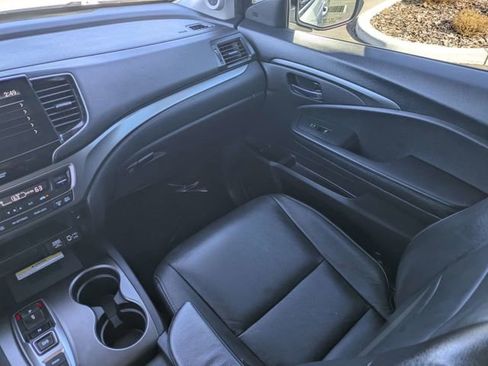 Used 2021 Honda Pilot Special Edition image 18