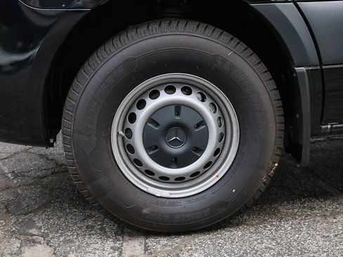 New 2024 Mercedes-Benz Sprinter 2500 image 11