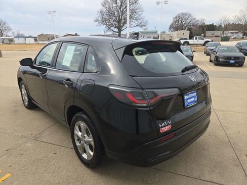 Used 2025 Honda HR-V LX image 5