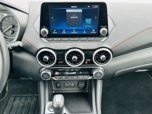 Used 2024 Nissan Sentra SR w/ SR Premium Package image 19