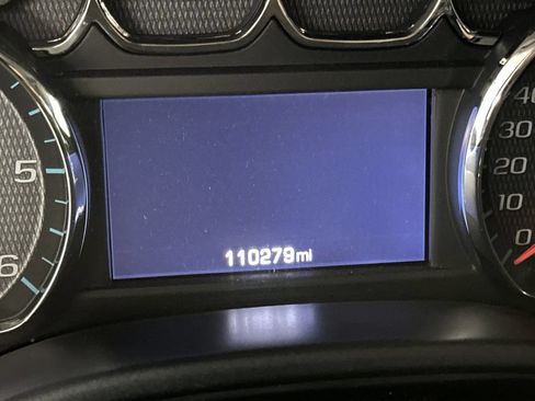 Used 2017 Chevrolet Silverado 2500 LT w/ Midnight Edition AWD/4WD image 31