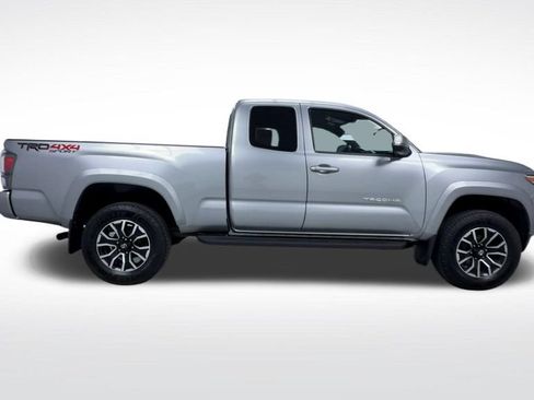 Certified 2021 Toyota Tacoma TRD Sport w/ Technology Package AWD/4WD image 10