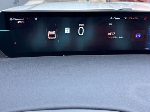 Used 2025 Ford Expedition Max Platinum image 9