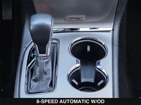 Used 2021 Jeep Grand Cherokee Laredo X image 21