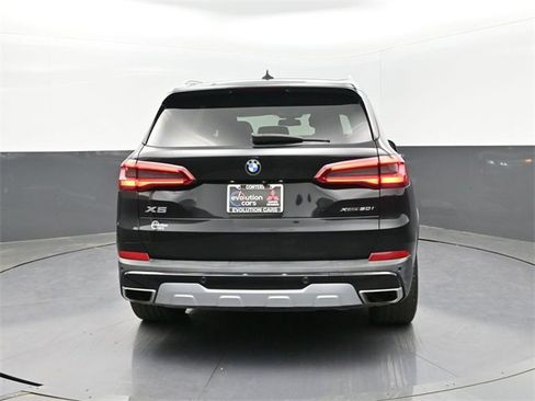 Used 2019 BMW X5 xDrive50i w/ Executive Package image 23