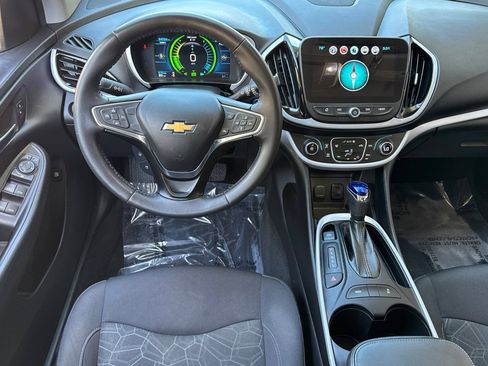 Used 2017 Chevrolet Volt LT FWD image 17