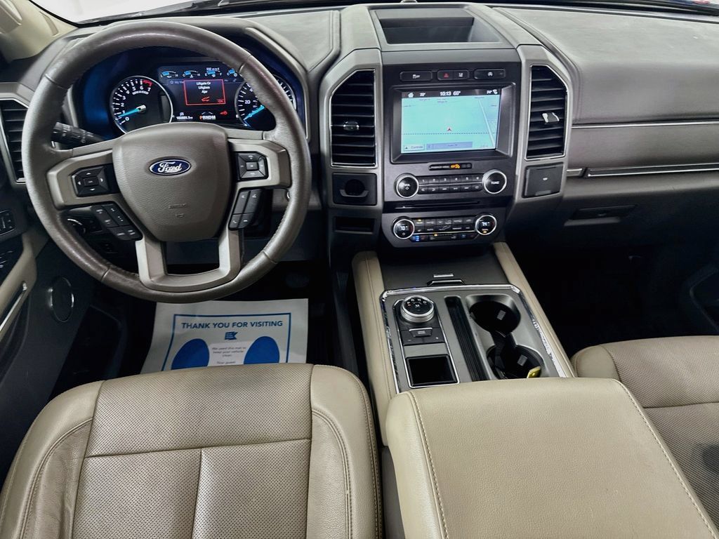 Used 2018 Ford Expedition Max XLT w/ Equipment Group 202A RWD image 29