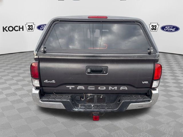 Used 2017 Toyota Tacoma SR5 w/ Tow Package AWD/4WD image 7