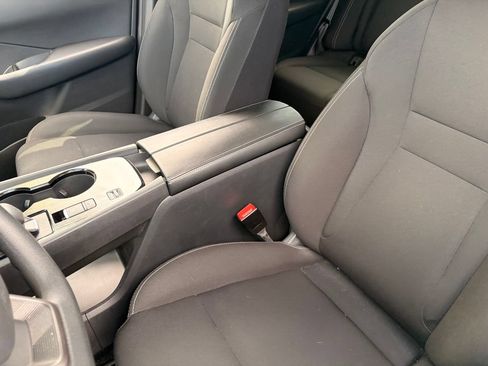 Certified 2025 Nissan Rogue S FWD image 20