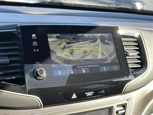 Certified 2022 Honda Passport TrailSport image 27