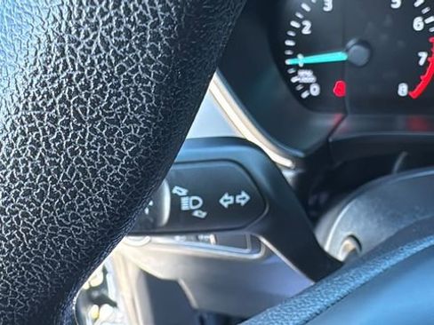 Certified 2020 Ford Escape SE image 15