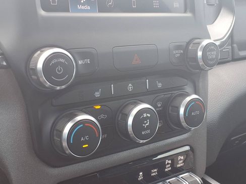 Used 2023 RAM 1500 Lone Star AWD/4WD image 19