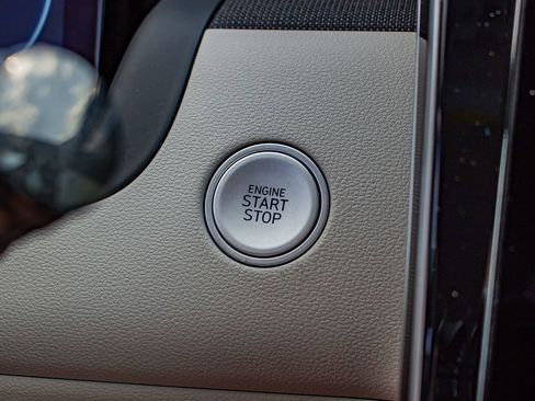 Used 2022 Hyundai Tucson Limited w/ Cargo Package AWD/4WD image 25