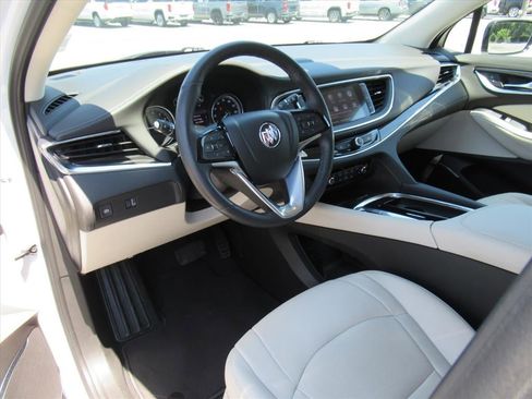 Used 2022 Buick Enclave Essence FWD image 15