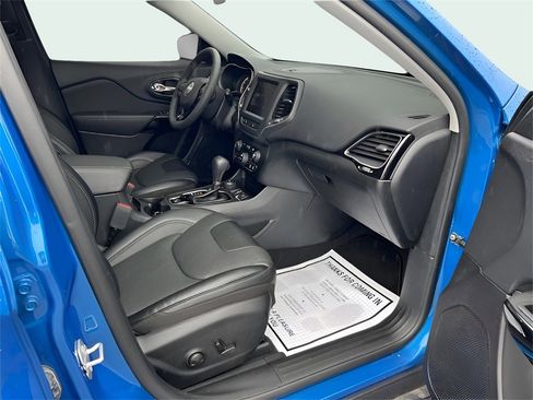 Used 2023 Jeep Cherokee Altitude Lux w/ Lux Elite Package image 21