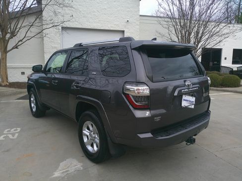 Used 2021 Toyota 4Runner SR5 image 9