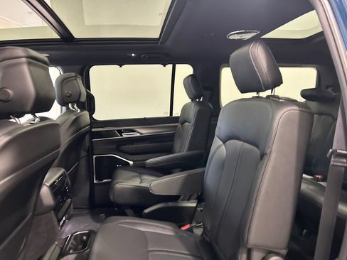 New 2026 Jeep Grand Wagoneer Limited AWD/4WD image 31