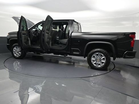 Used 2024 Chevrolet Silverado 2500 High Country w/ High Country Premium Package AWD/4WD image 36