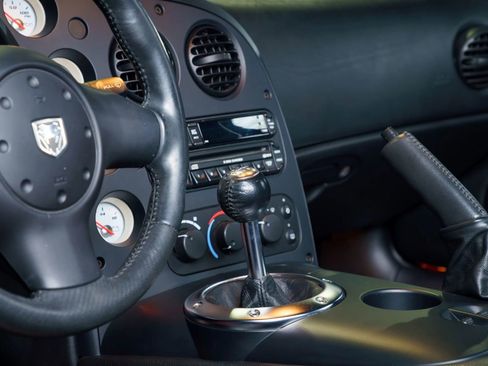 Used 2004 Dodge Viper SRT-10 RWD image 94
