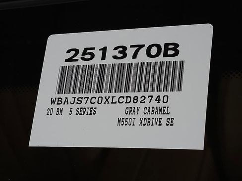 Used 2020 BMW M550i xDrive w/ Executive Package image 39