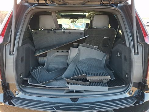 Certified 2023 Cadillac Escalade Sport w/ LPO, ONYX Package image 31