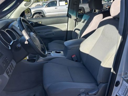 Used 2005 Toyota Tacoma 4x4 Double Cab w/ TRD Sport Pkg #2 image 13