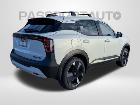 New 2026 Nissan Kicks SR w/ Cold Weather Package image 6