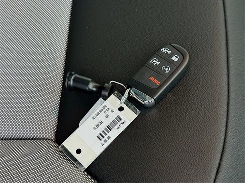 New 2026 RAM ProMaster 2500 w/ Convenience Group image 18