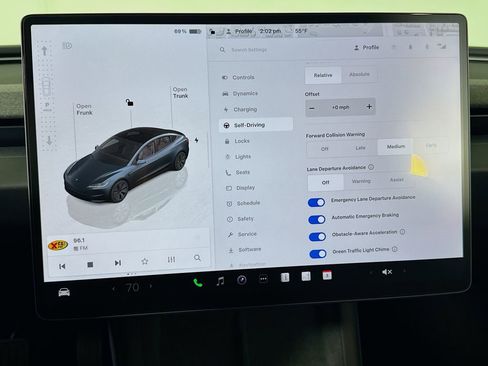 Used 2025 Tesla Model 3 Long Range AWD/4WD image 27