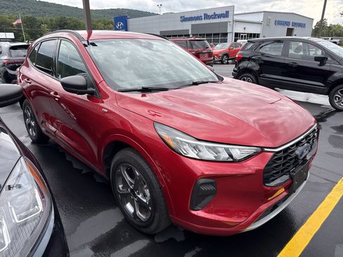 Used 2024 Ford Escape ST-Line image 14