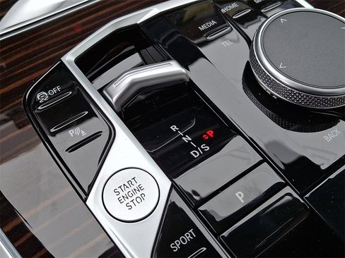 New 2026 BMW X5 xDrive40i w/ Premium Package image 17