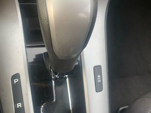 Used 2015 Chevrolet Cruze LT image 21