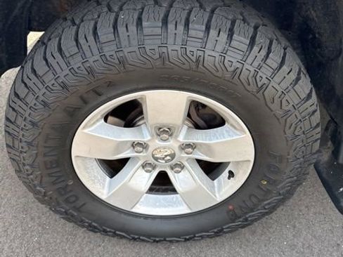 Used 2019 RAM 1500 Classic SLT w/ Protection Group AWD/4WD image 3