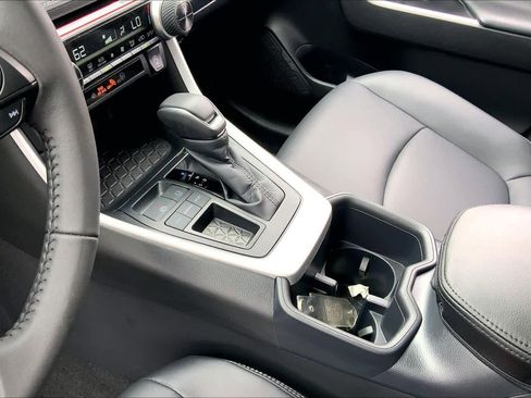 Used 2025 Toyota RAV4 XLE Premium image 17