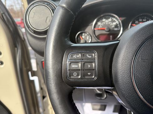 Certified 2017 Jeep Wrangler Unlimited Rubicon image 24